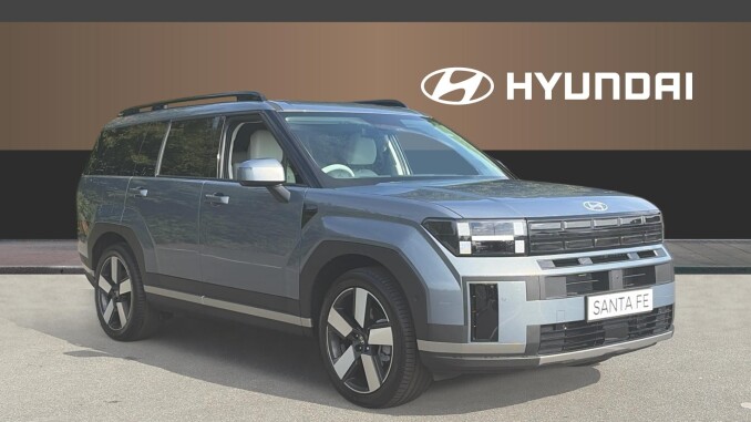 Hyundai SANTA FE 1.6 TGDi Plug-in Hybrid Ultimate 5dr 4WD Auto Estate - Image 1
